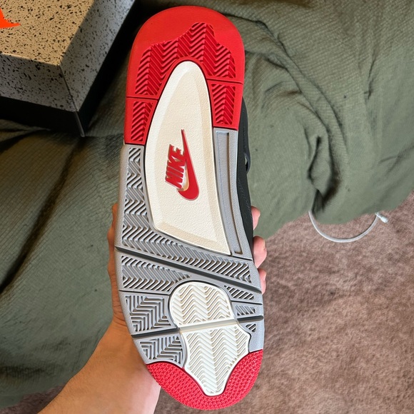 Jordan 4 “Bred Reimagined” Size 13 - Picture 6 of 7